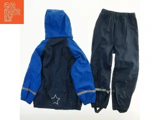 Regntøjssæt med jakke og bukser fra Friends (str. 110)
