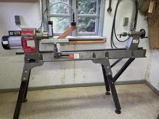 Trædrejebænk. Nova 1624/44