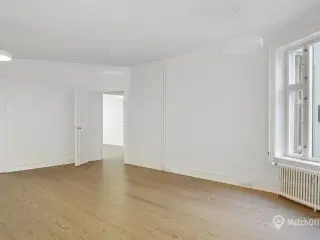 175 m²  lyst kontor