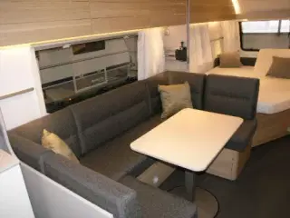 Adria Adora 613 PK Teen