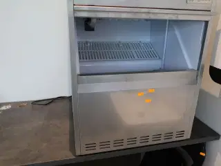 Isterningemaskine GGM GASTRO EWBH556-N