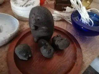 Kahler pinsvine familie