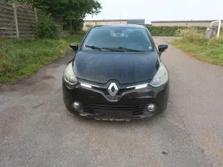 Personbil: RENAULT NY CLIO DCI 90 5D (moms fri)