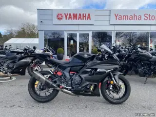 Yamaha YZF R7