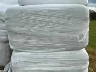 Førsteklasses tørt wraphø til heste 