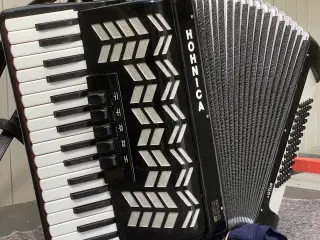 Hohnica harmonika – 3 kor, 5 registre – sælges fra