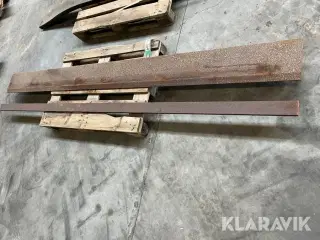 Skær til skovl og slidstål