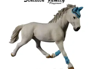 Schleich 42111a Hanoverian mare (Set Exclusive) (2