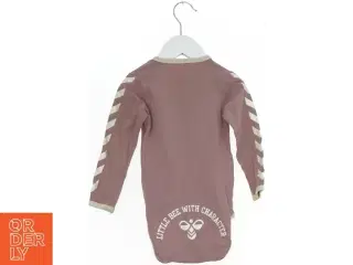 Langærmet bodystocking med tryk fra Hummel (str. 86)