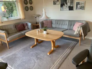Sofabord i lys lakeret bøg