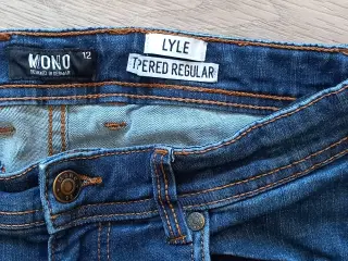 Jeans str 152