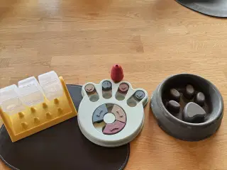 Hvalpe legetøj og madskål 