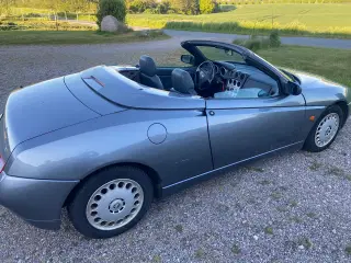 Alfa Romeo spider v6