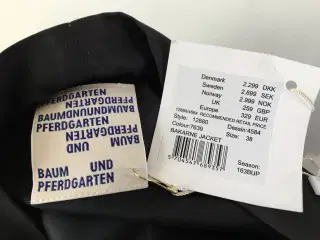 Baum und Pherdgarten, jakke, str 38