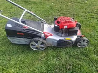 AL-KO selvkørende plæneklipper – 4-i-1 – klar til 