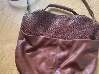 Massimo Dutti cognacfarvet lædertaske