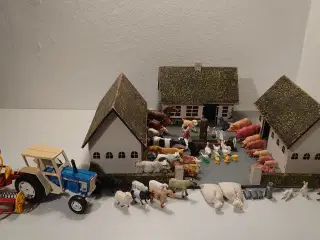 Reisler træ bondegård+60 dele. Ca 1960