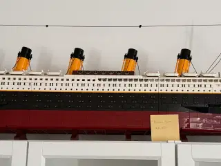 Lego Titanic