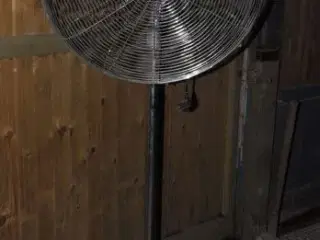 Ventilator