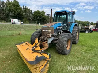 Traktor New Holland 8160 4WD