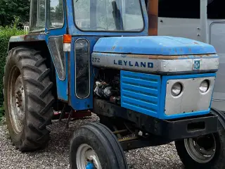 Leyland  272