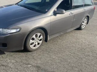 Salg af Honda Accord 