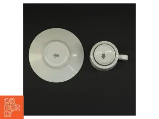 Eksklusivt mocca porcelæns kopper og underkopper (str. Diameter 12 cm kop 6 x 6 og en halv cm)