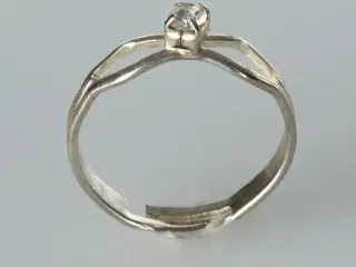 Simili ring