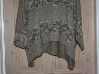 Bluse made in Italy str. L 30% mohair 70% polyeste
