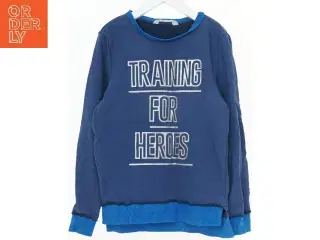 Sweatshirt med tekst fra H&M (str. 140)