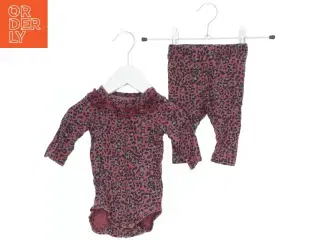 Leopardprint babysæt fra Name It (str. 56)