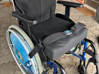 Ny kørestol.