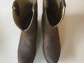 Brune læderstøvler