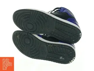 Brugte blå og sorte sneakers fra Nike (str. 47)