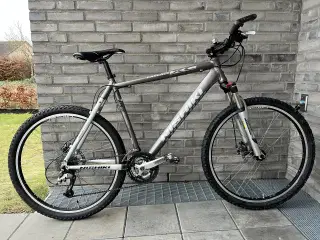 Nishiki Cascade XC mtb, 27 gear.