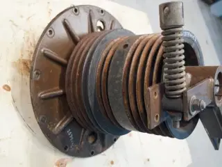 Massey Ferguson 40 Remskive 28780057