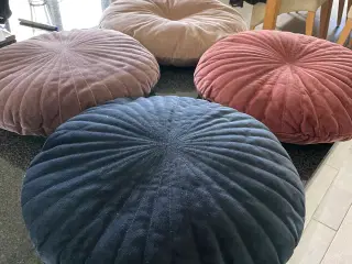 4 Velour puder