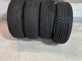 4 stk vinterdæk Continental 205/55-17 