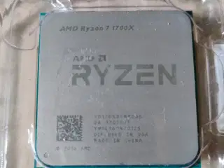 AMD Ryzen 1700X + Wraith køler