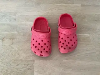Clogs