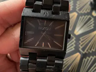 Nixon ur