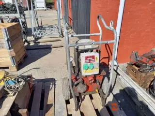 - - - Dimas PP325E hydraulisk betonsav