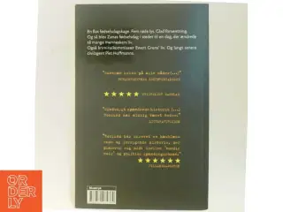 Anders Roslund: Hun skal leve, Hardback fra Modtryk