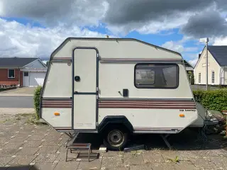 Campingvogn Kip 330