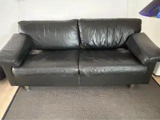Gratis sort 2 personers læder sofa 