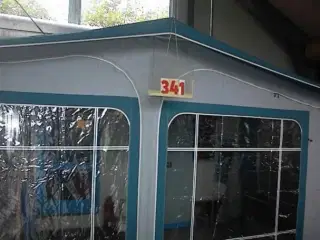   Isabella Ambassadoor Crown