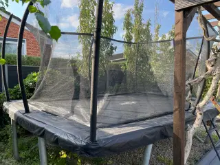 Trampolin