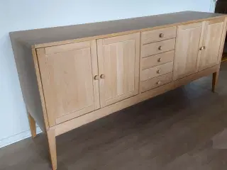 Skænk / dækketøjsskab, sæbebehandlet bøg