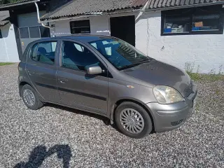 Toyota yaris 1,3