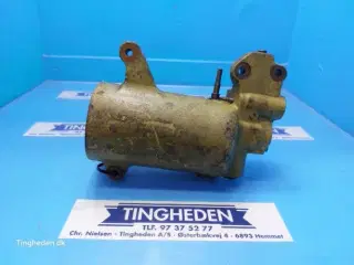 John Deere 2040 Lyftcylinder AL28230